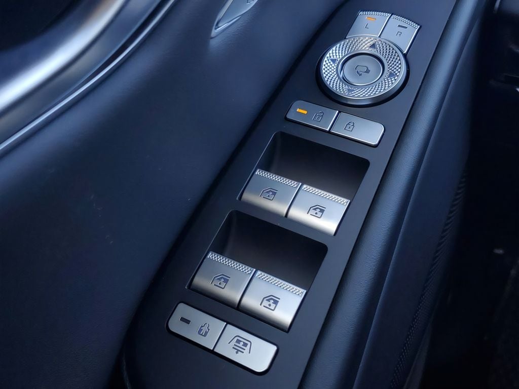 2026 GENESIS G80 Advanced - Photo 16