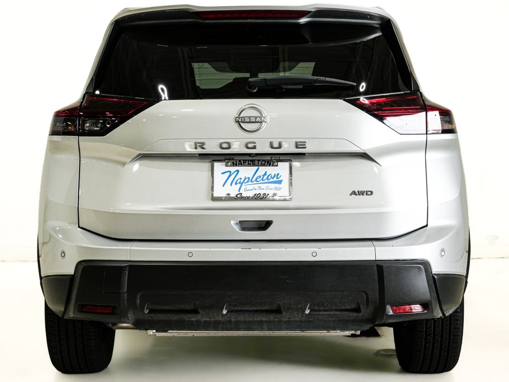 2025 Nissan Rogue SV - Photo 7