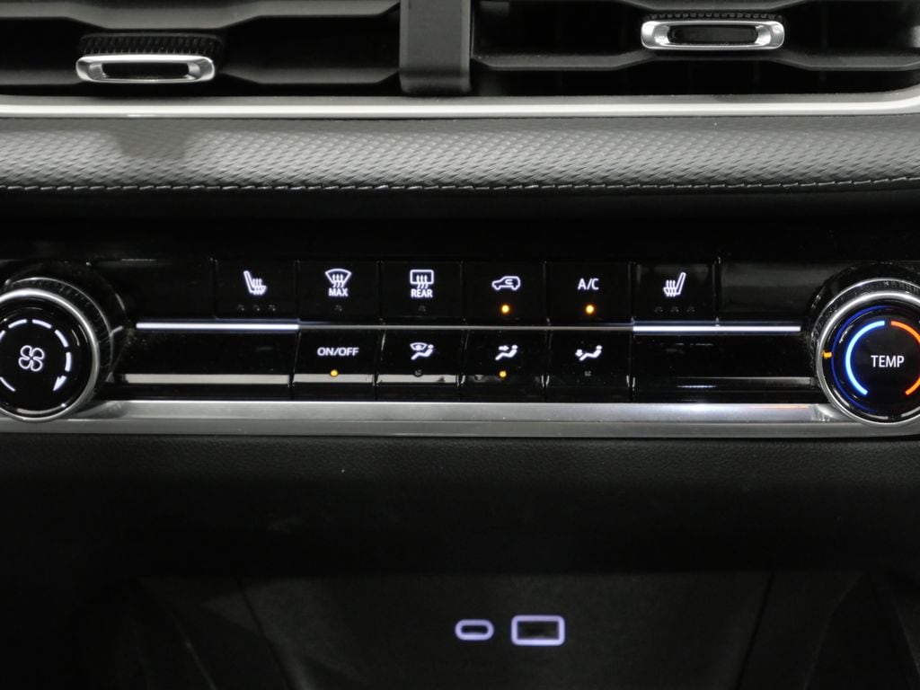 2025 Chevrolet Equinox LT - Photo 19