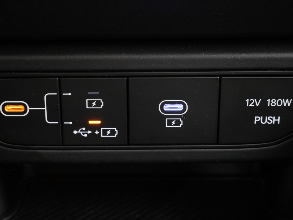 2025 Kia K4 LXS - Photo 21