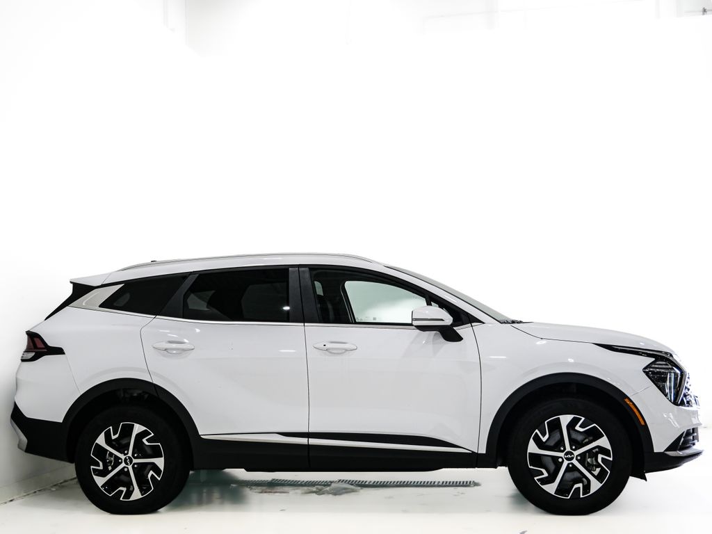 Used 2025 Kia Sportage EX SUV
