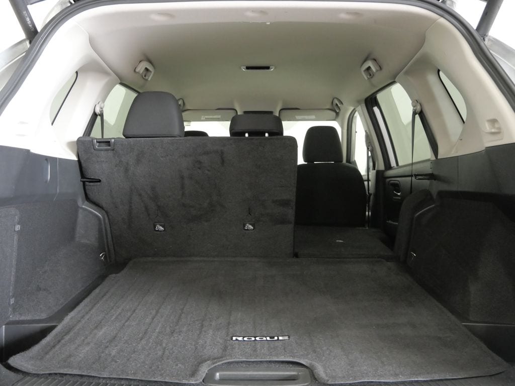 2025 Nissan Rogue SV - Photo 26