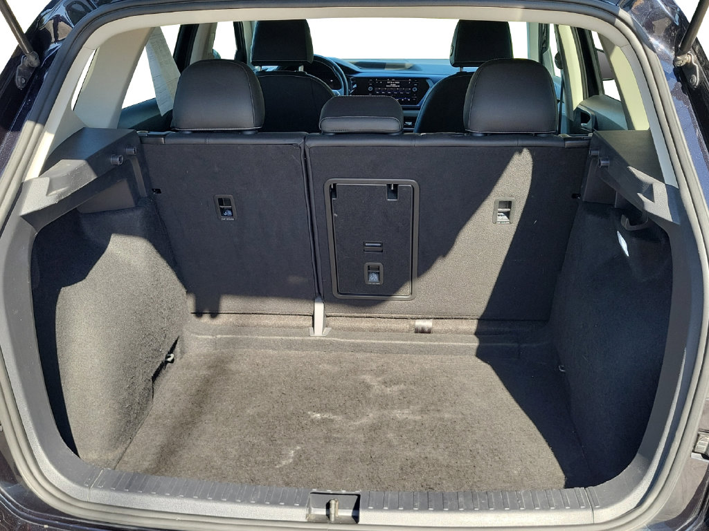 2024 Volkswagen Taos SE - Photo 25