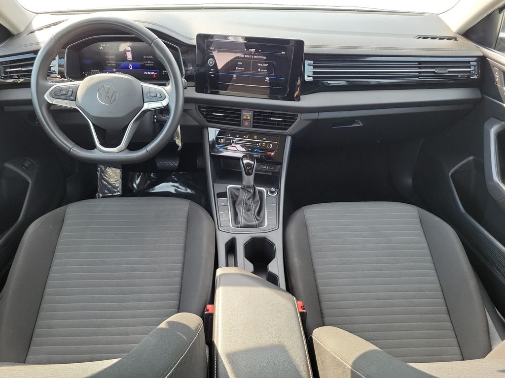 2025 Volkswagen Jetta S - Photo 11