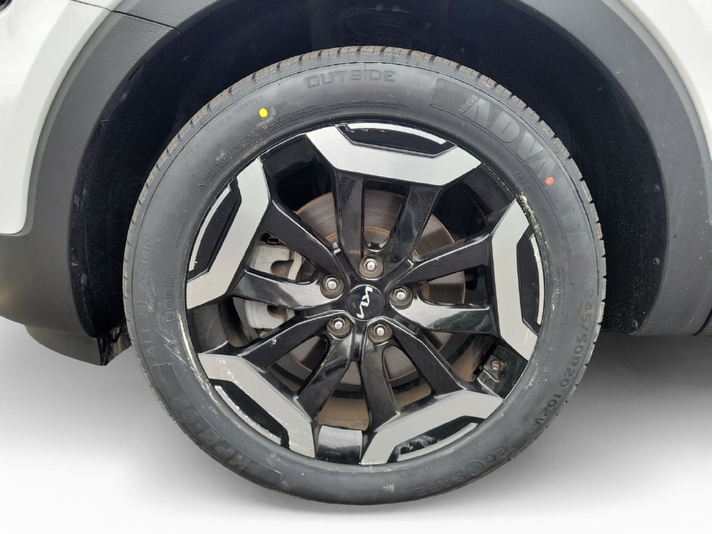 2025 Kia Telluride S - Photo 26