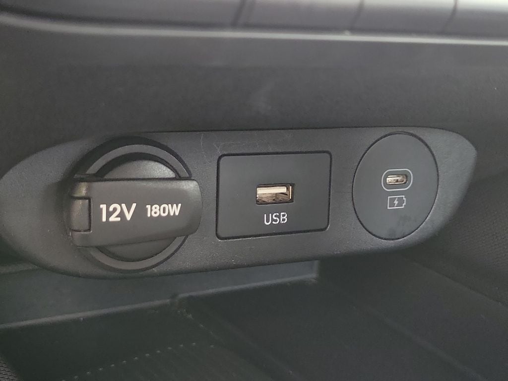 2025 Hyundai Elantra SEL - Photo 19