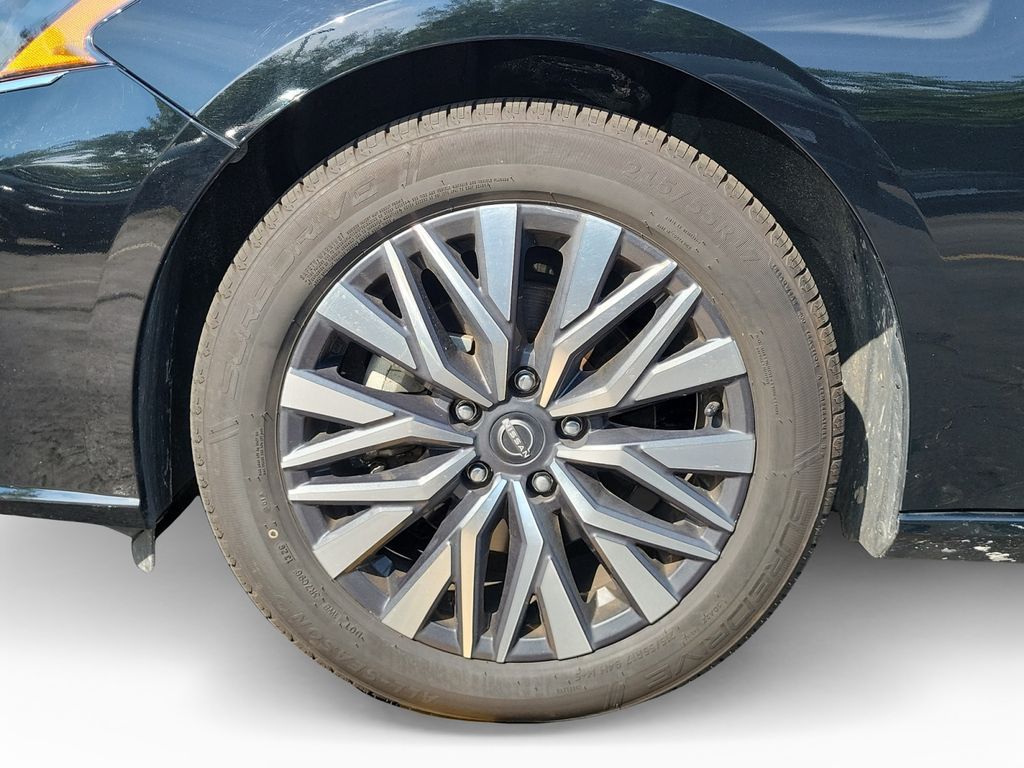 2025 Nissan Altima SV - Photo 26