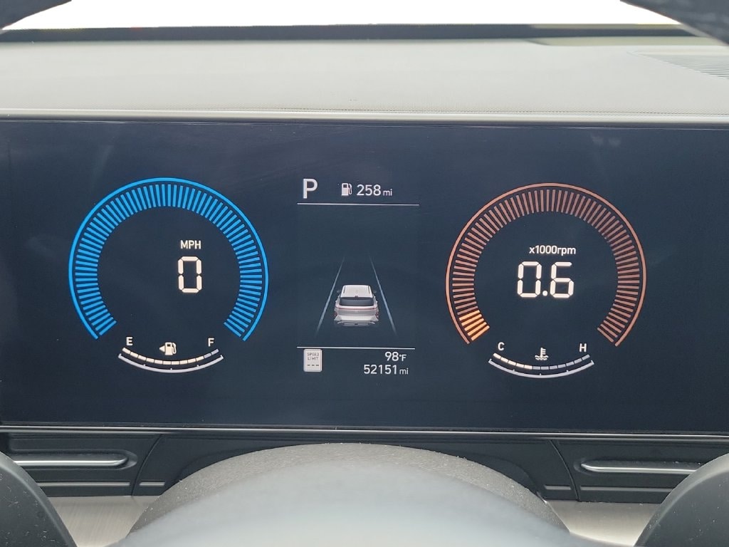 2025 Hyundai Kona SEL - Photo 18