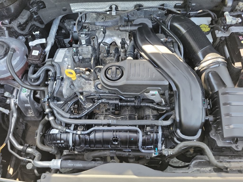 2024 Volkswagen Taos SE - Photo 29