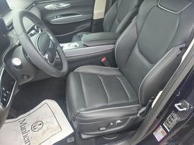 2024 GENESIS GV70 Standard - Photo 7