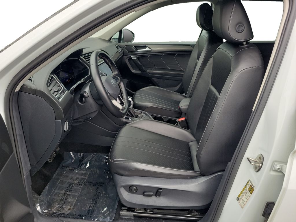 2024 Volkswagen Tiguan SE - Photo 21