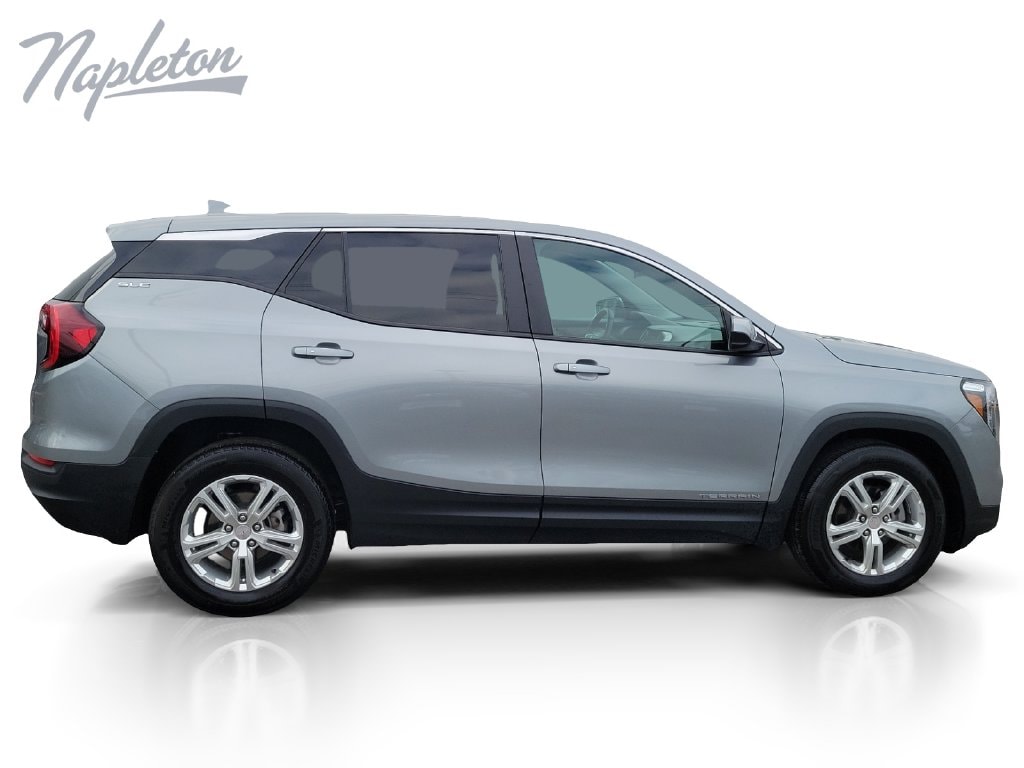 2024 GMC Terrain SLE - Photo 7