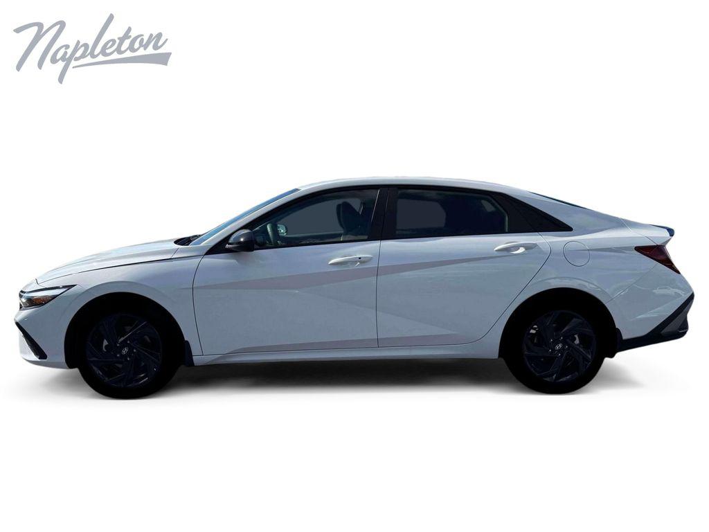 New 2026 Hyundai Elantra SEL Sport Sedan