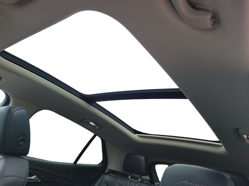 2021 Buick Envision Avenir - Photo 13