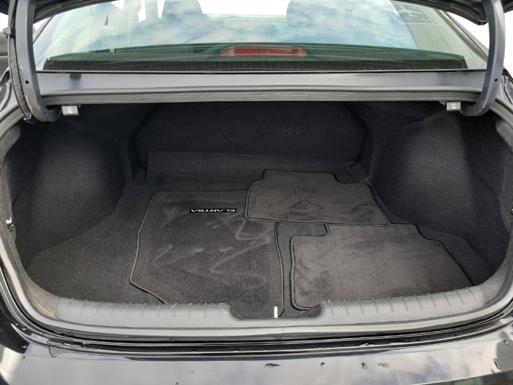 2023 Hyundai Elantra Blue - Photo 26