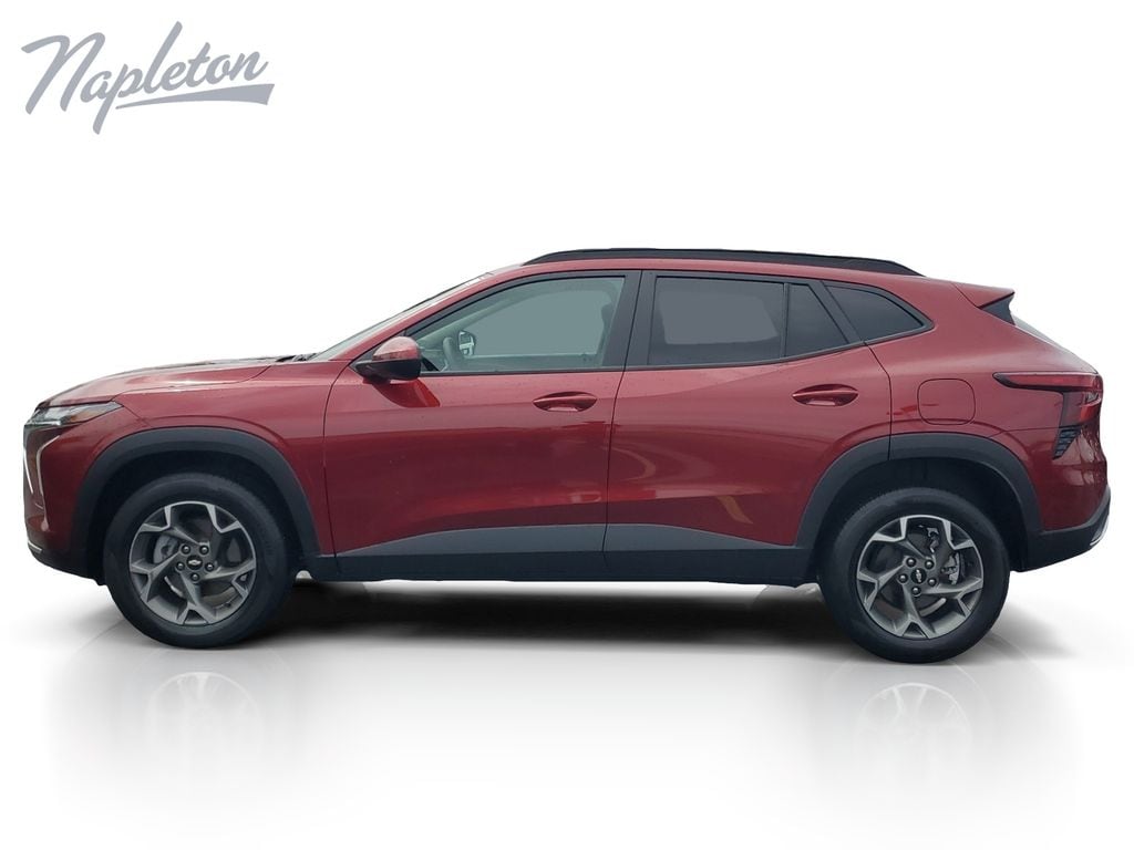 Used 2025 Chevrolet Trax LT SUV