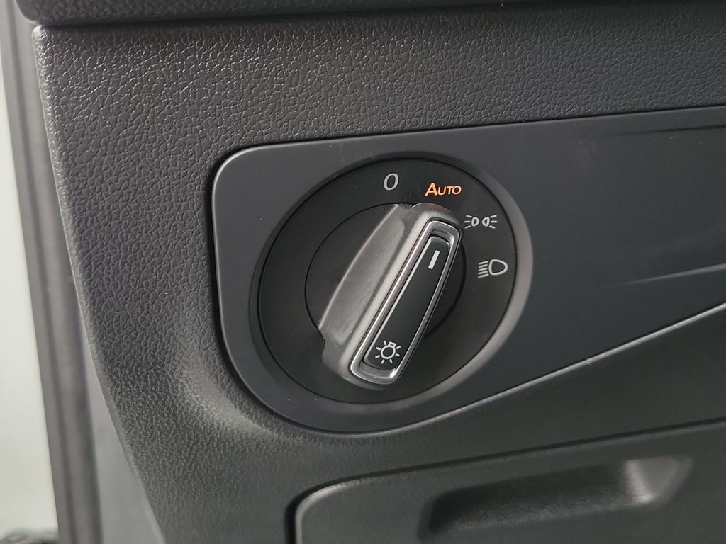 2024 Volkswagen Tiguan SE - Photo 23