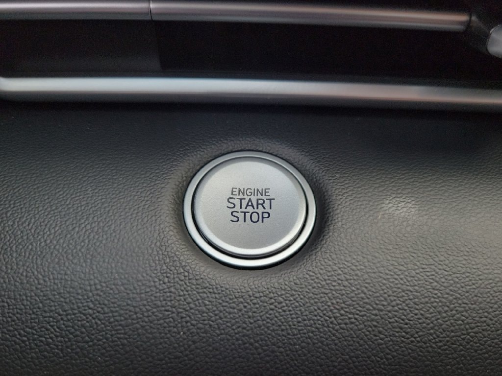 2023 Hyundai Elantra Blue - Photo 18