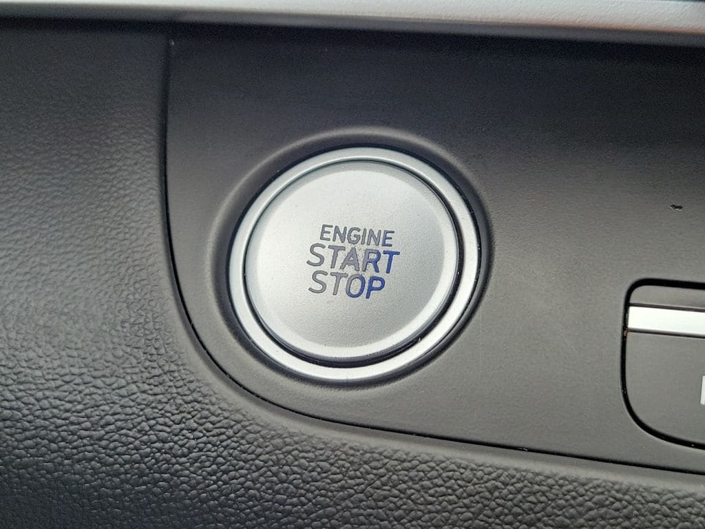 2025 Hyundai Elantra SEL - Photo 18