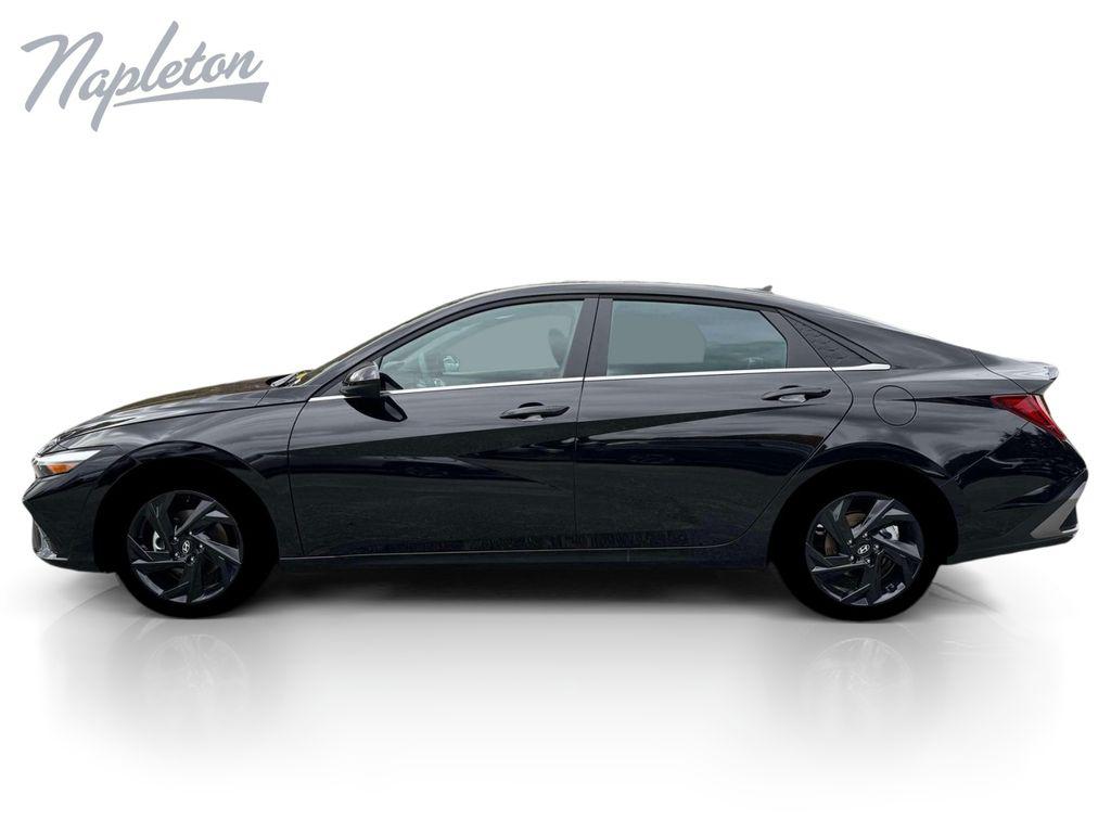 New 2026 Hyundai Elantra SEL Sport Sedan