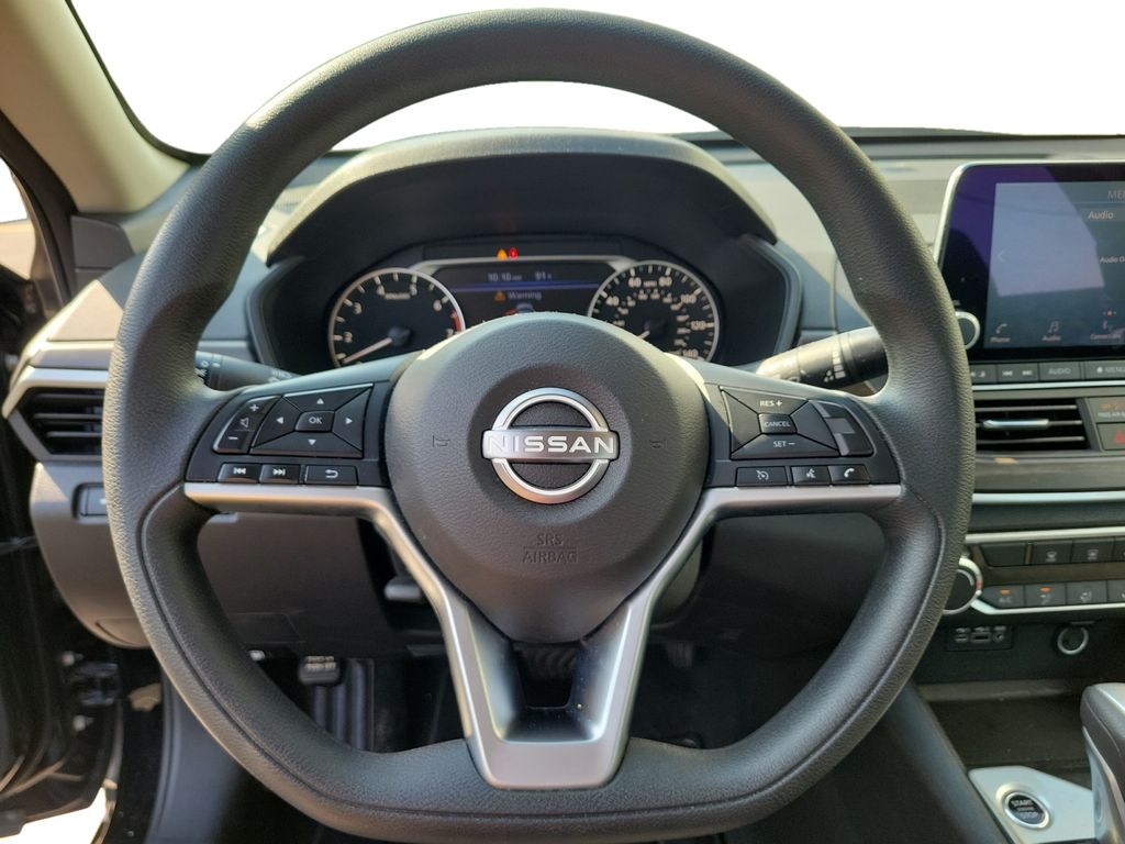 2025 Nissan Altima SV - Photo 12