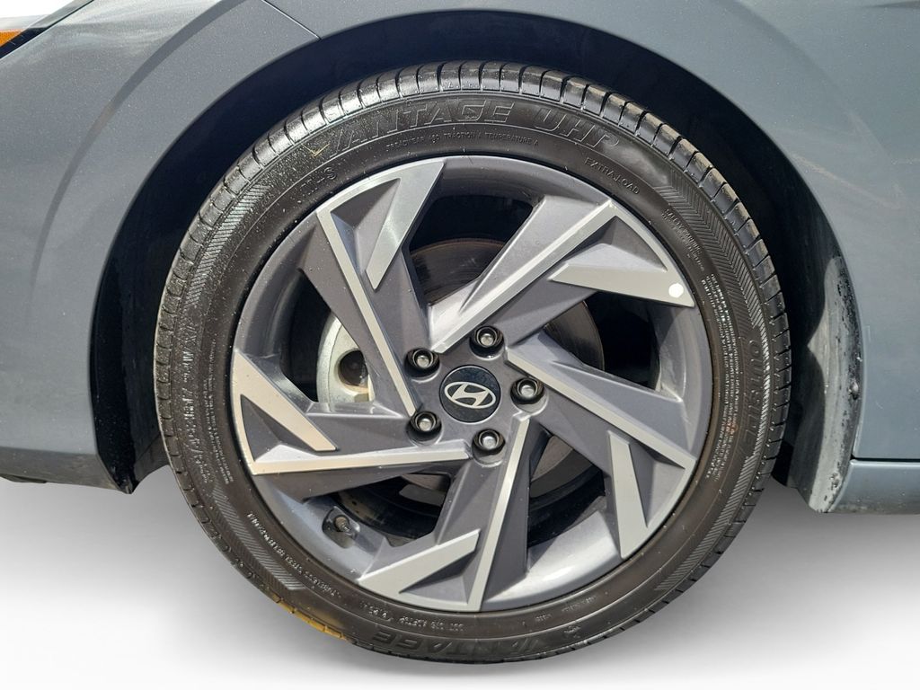 2025 Hyundai Elantra SEL - Photo 26