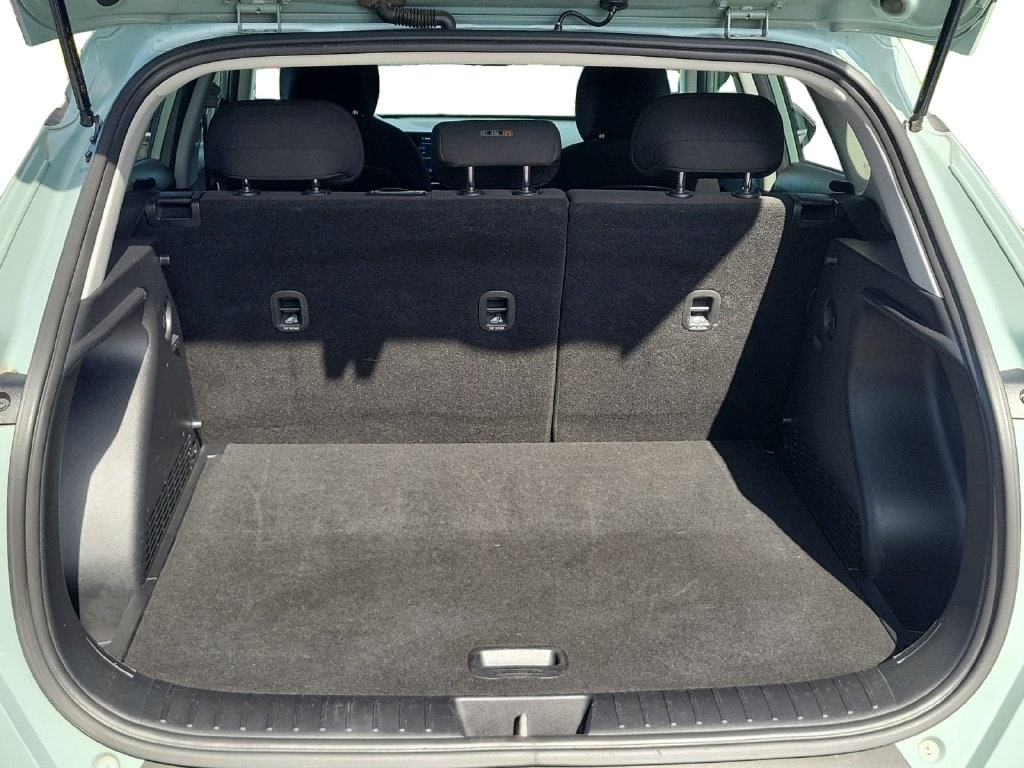 2025 Hyundai Kona SEL - Photo 21