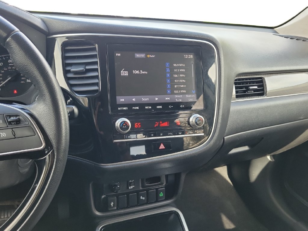 2020 Mitsubishi Outlander SEL - Photo 14