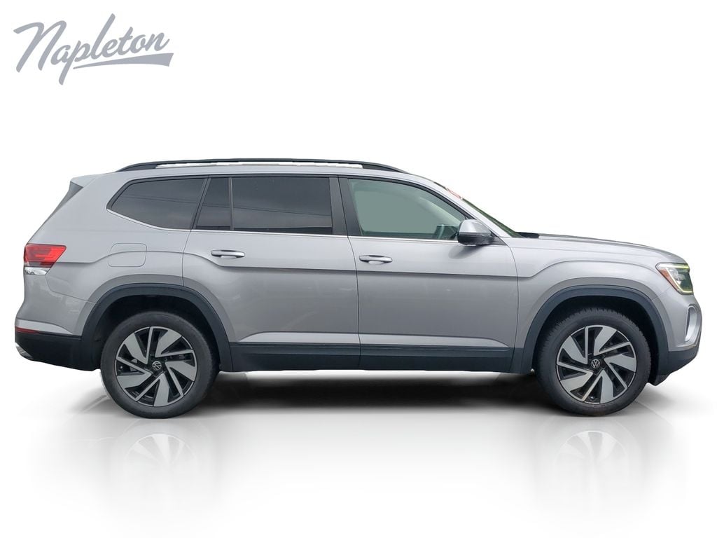 2024 Volkswagen Atlas SE w/Tech - Photo 7