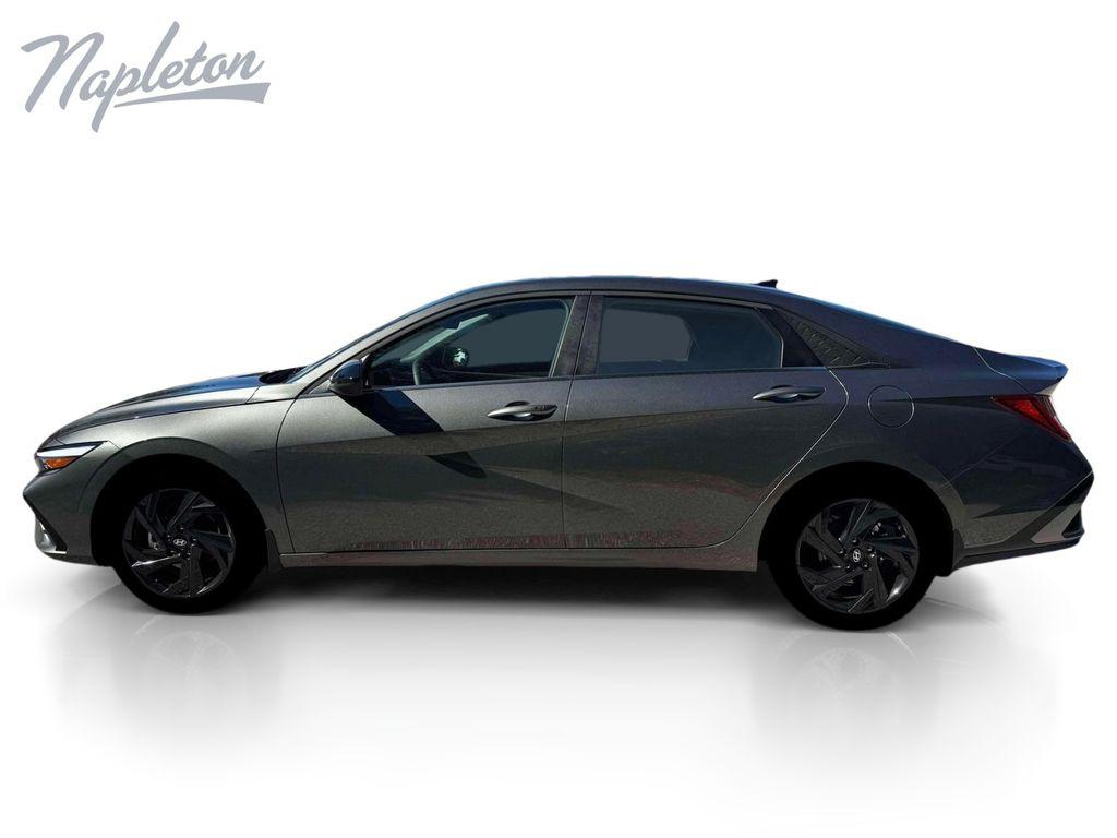 New 2026 Hyundai Elantra SEL Sport Sedan