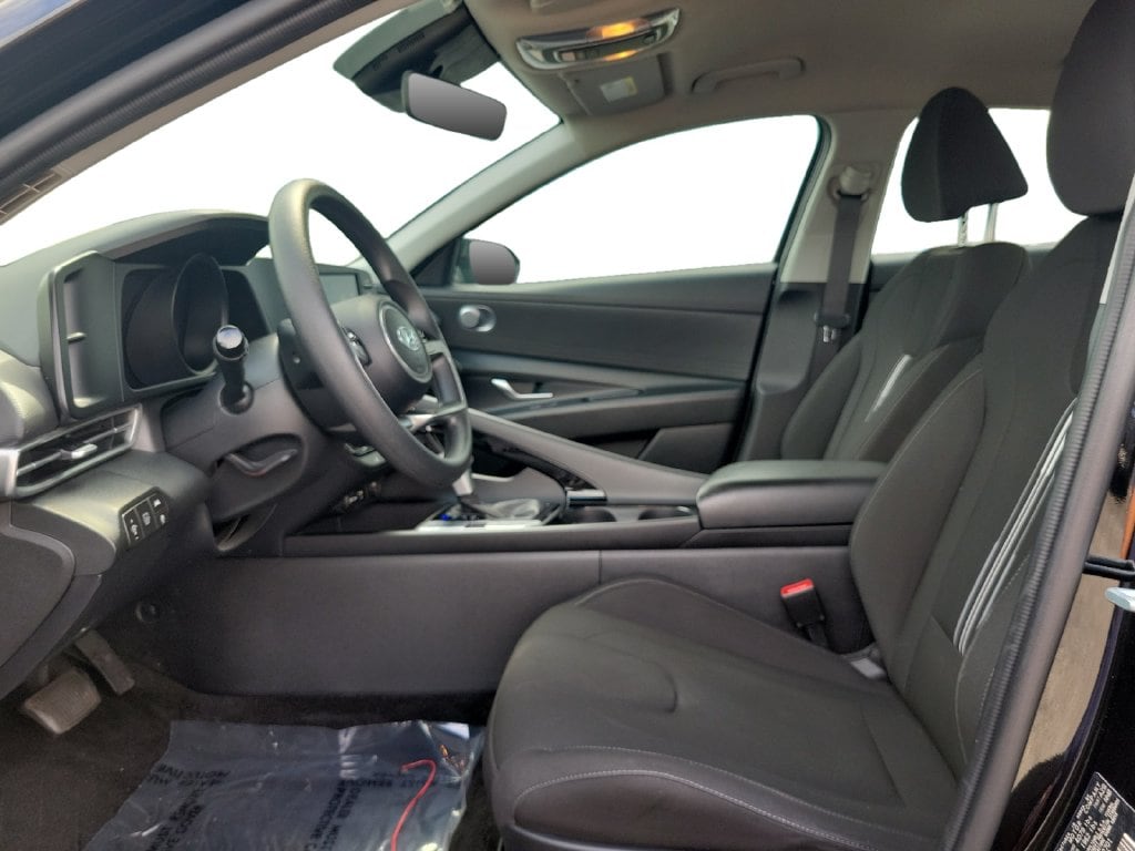 2023 Hyundai Elantra Blue - Photo 21
