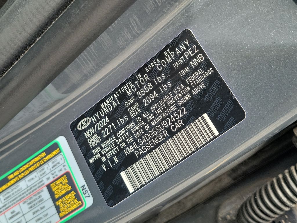 2025 Hyundai Elantra SEL - Photo 30