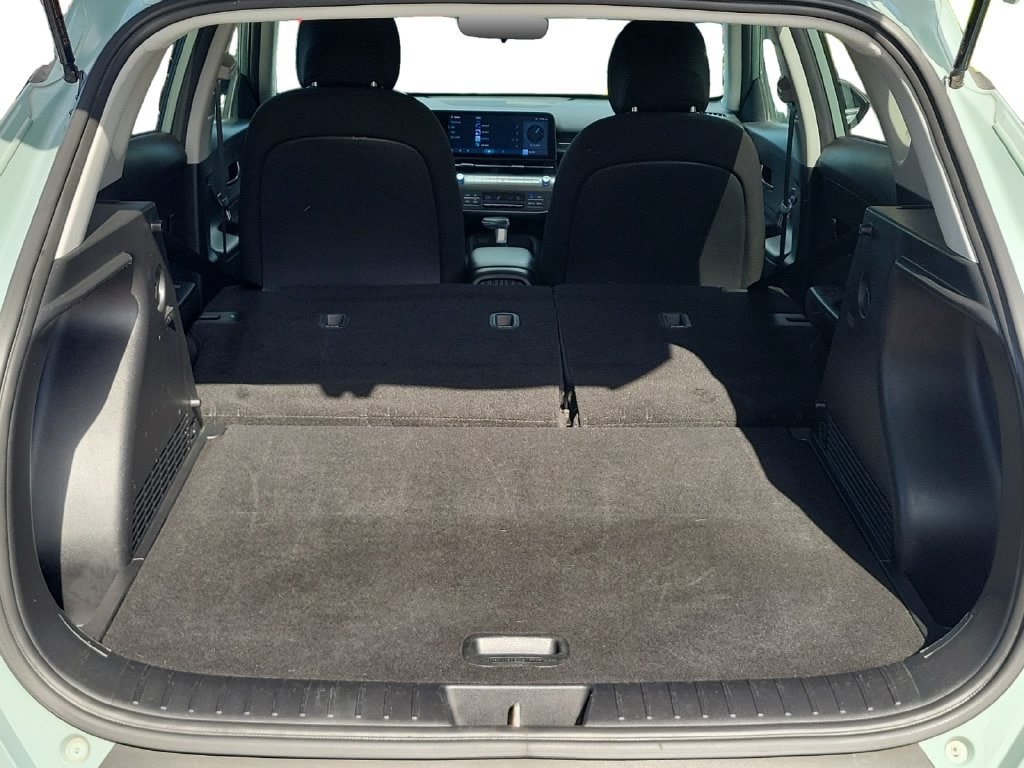 2025 Hyundai Kona SEL - Photo 23
