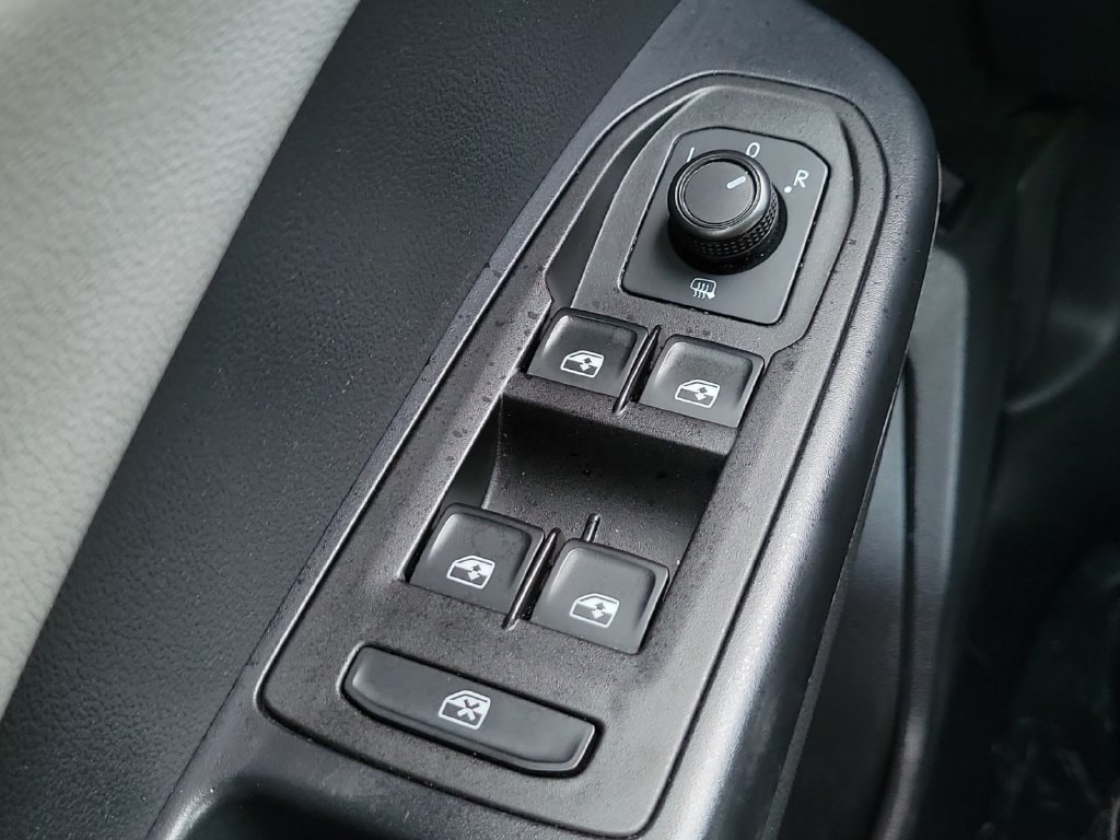 2024 Volkswagen Taos SE - Photo 23