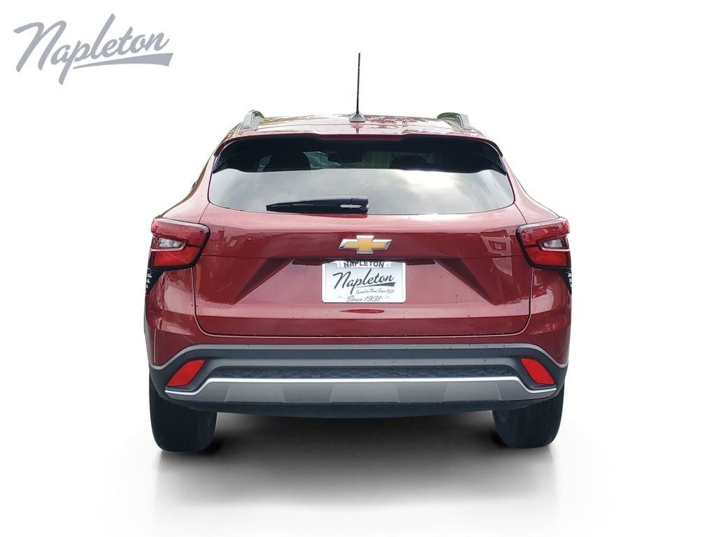 Used 2025 Chevrolet Trax LT SUV