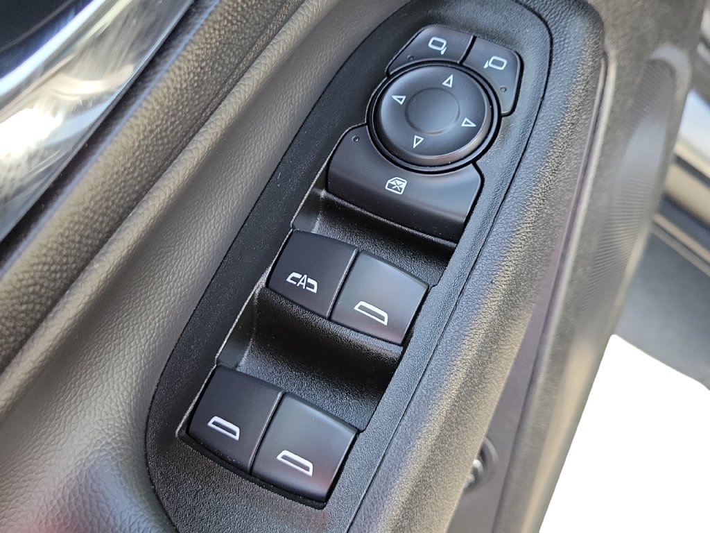 2024 Chevrolet Equinox LT - Photo 23