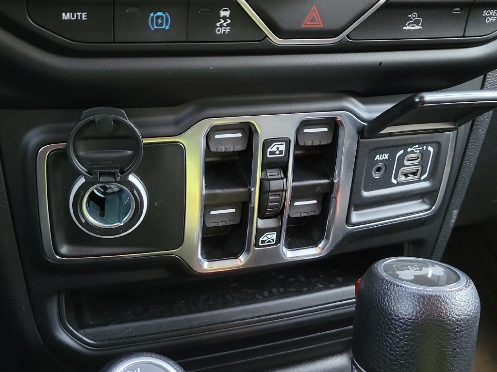 2023 Jeep Wrangler 4xe Willys 4XE - Photo 19