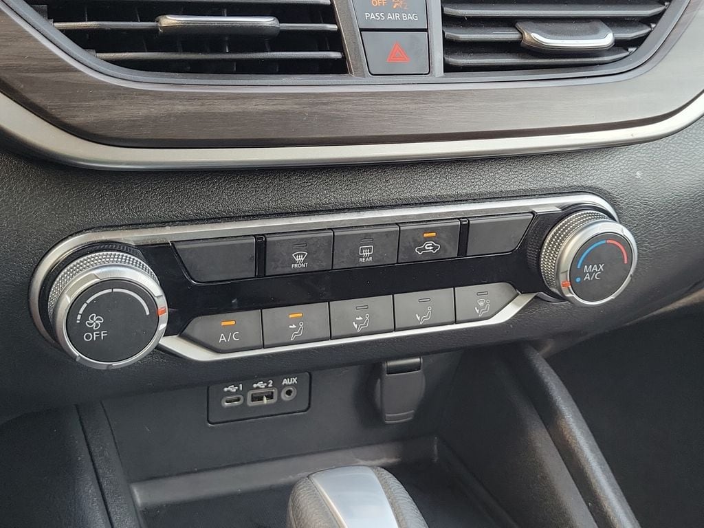 2025 Nissan Altima SV - Photo 17