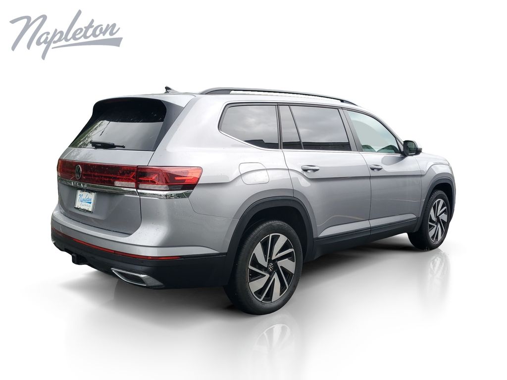 2024 Volkswagen Atlas SE w/Tech - Photo 6