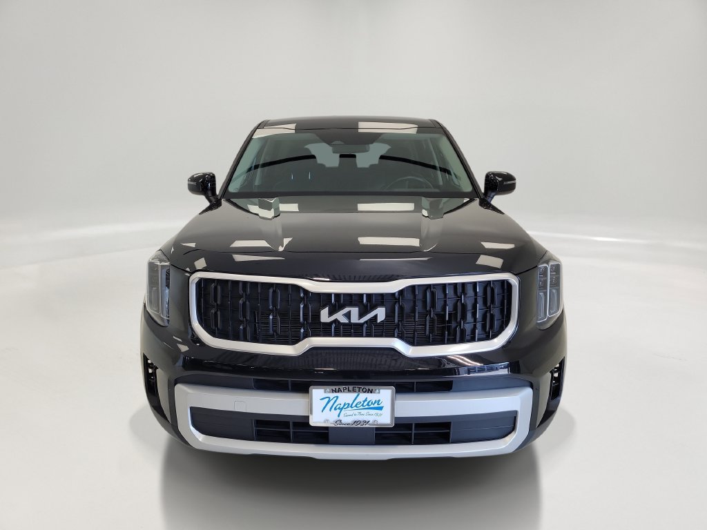 Used 2024 Kia Telluride LX SUV