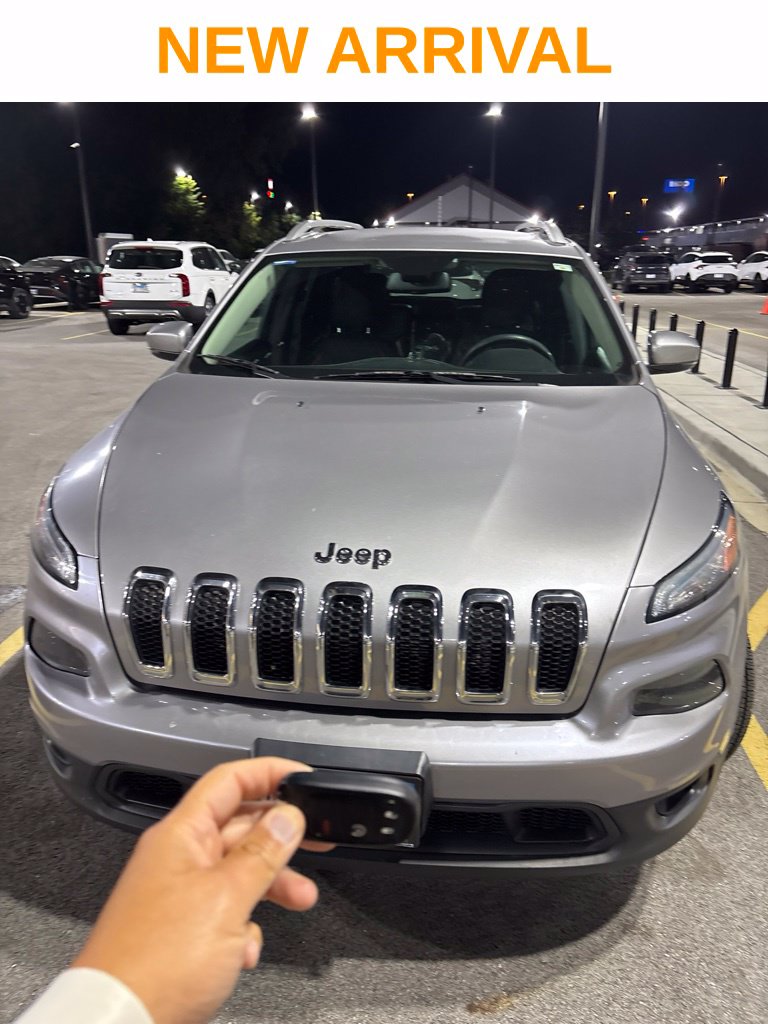 Used 2018 Jeep Cherokee Latitude Plus SUV