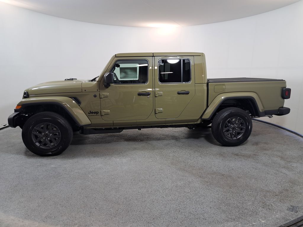 New 2026 Jeep Gladiator SPORT S 4X4 Pickup