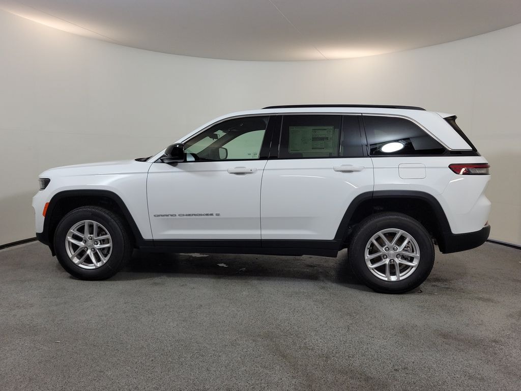 New 2026 Jeep Grand Cherokee LAREDO 4X2 Sport Utility