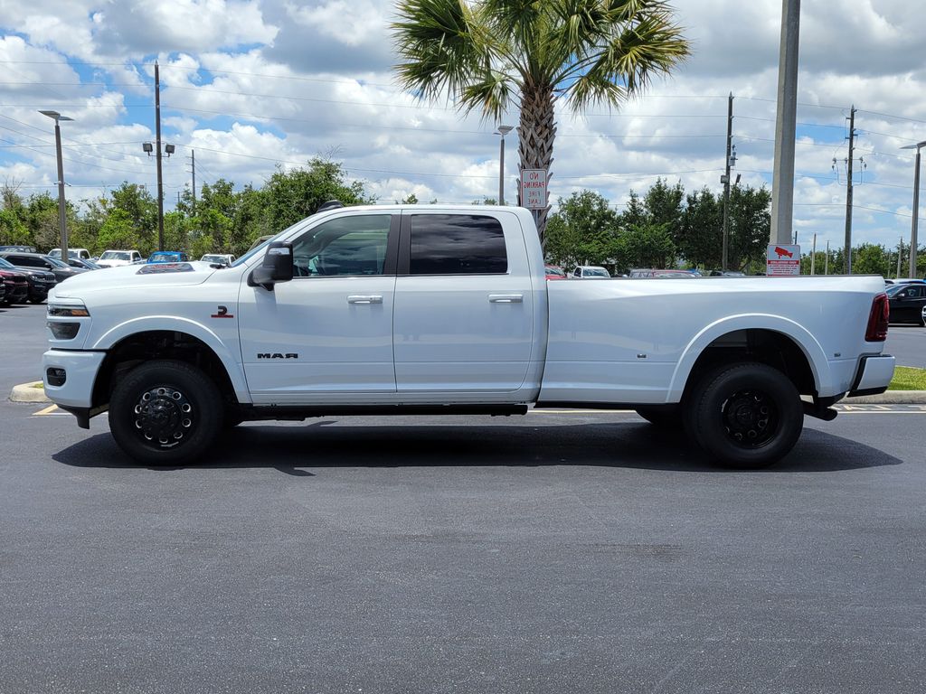 New 2026 Ram 3500 LIMITED CREW CAB 4X4 8' BOX Pickup