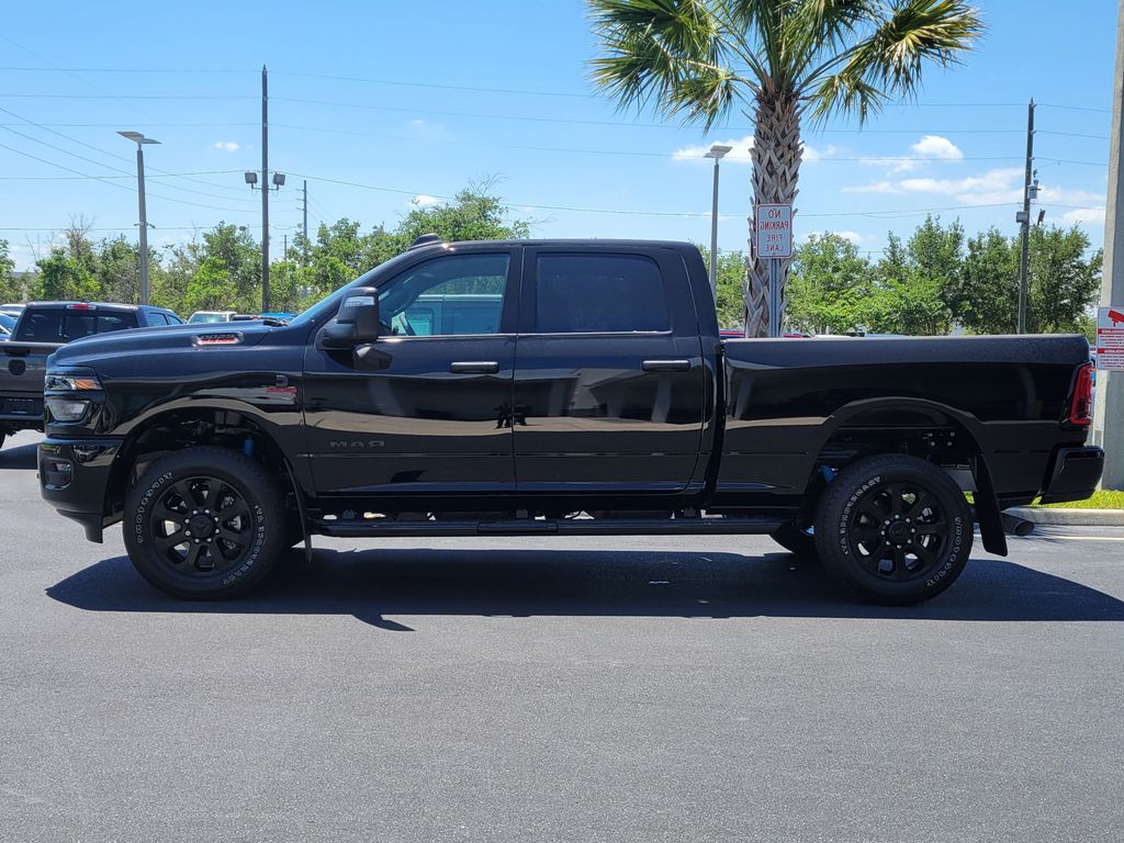 New 2026 Ram 2500 BIG HORN CREW CAB 4X4 6'4 BOX Pickup