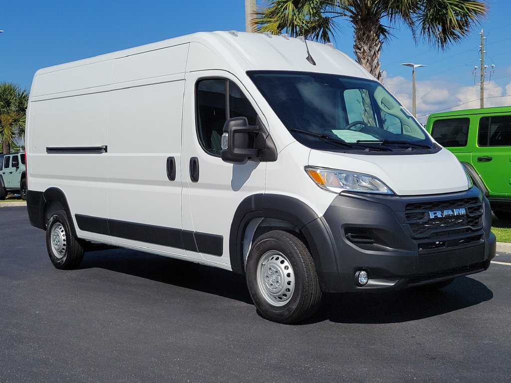 2026 RAM ProMaster Cargo Van Tradesman