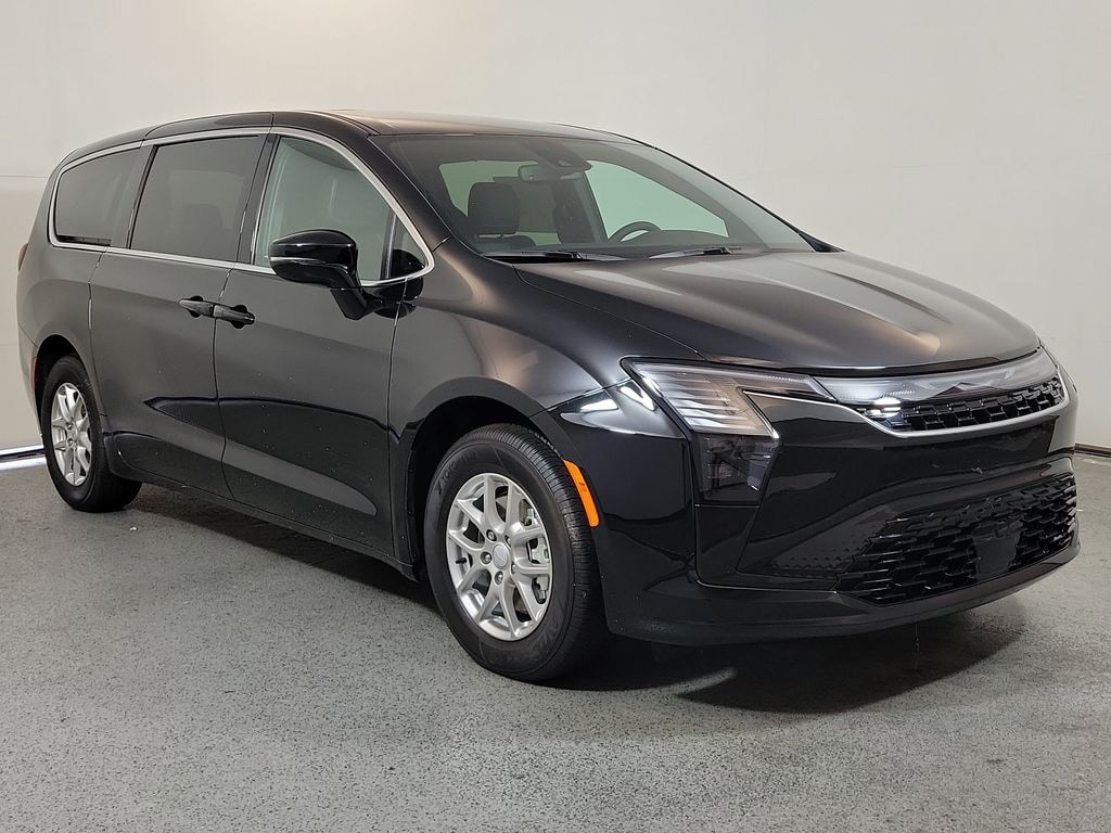 New 2027 Chrysler Pacifica SELECT Passenger Van