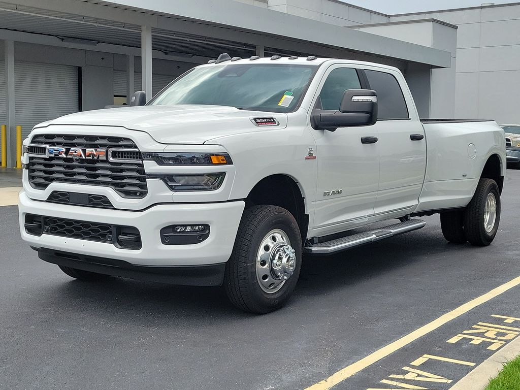 New 2026 Ram 3500 BIG HORN CREW CAB 4X4 8' BOX Pickup