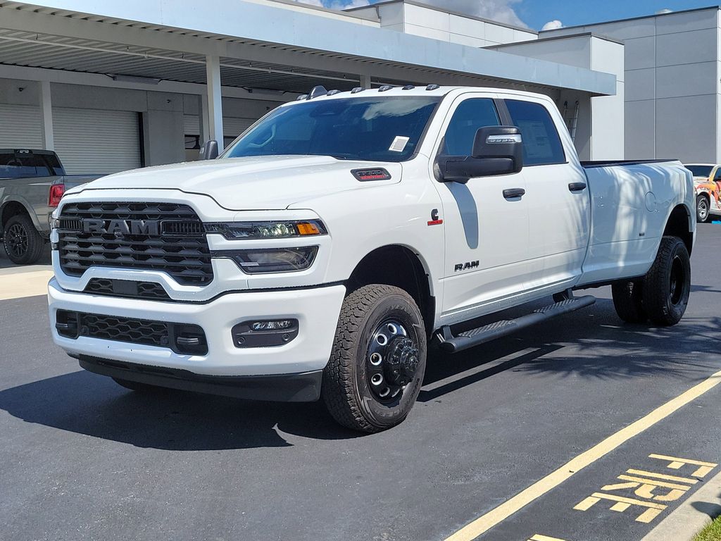 New 2026 Ram 3500 BIG HORN CREW CAB 4X4 8' BOX Pickup