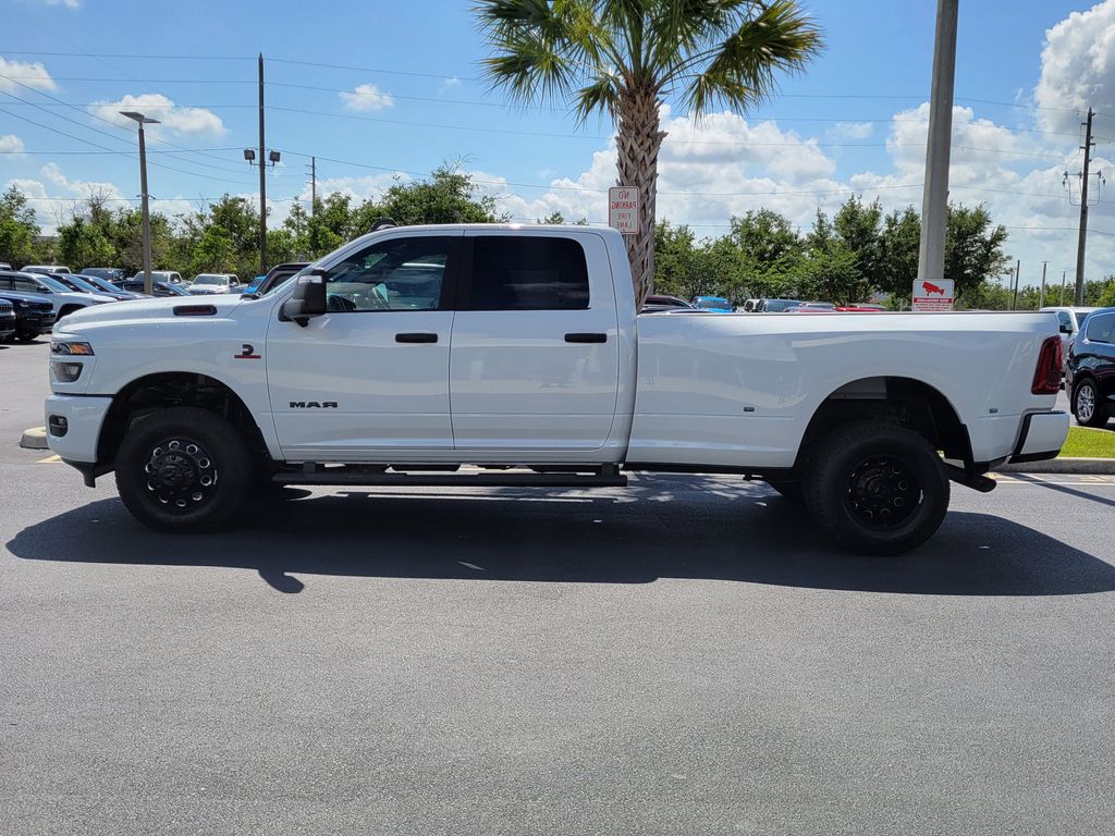 New 2026 Ram 3500 BIG HORN CREW CAB 4X4 8' BOX Pickup
